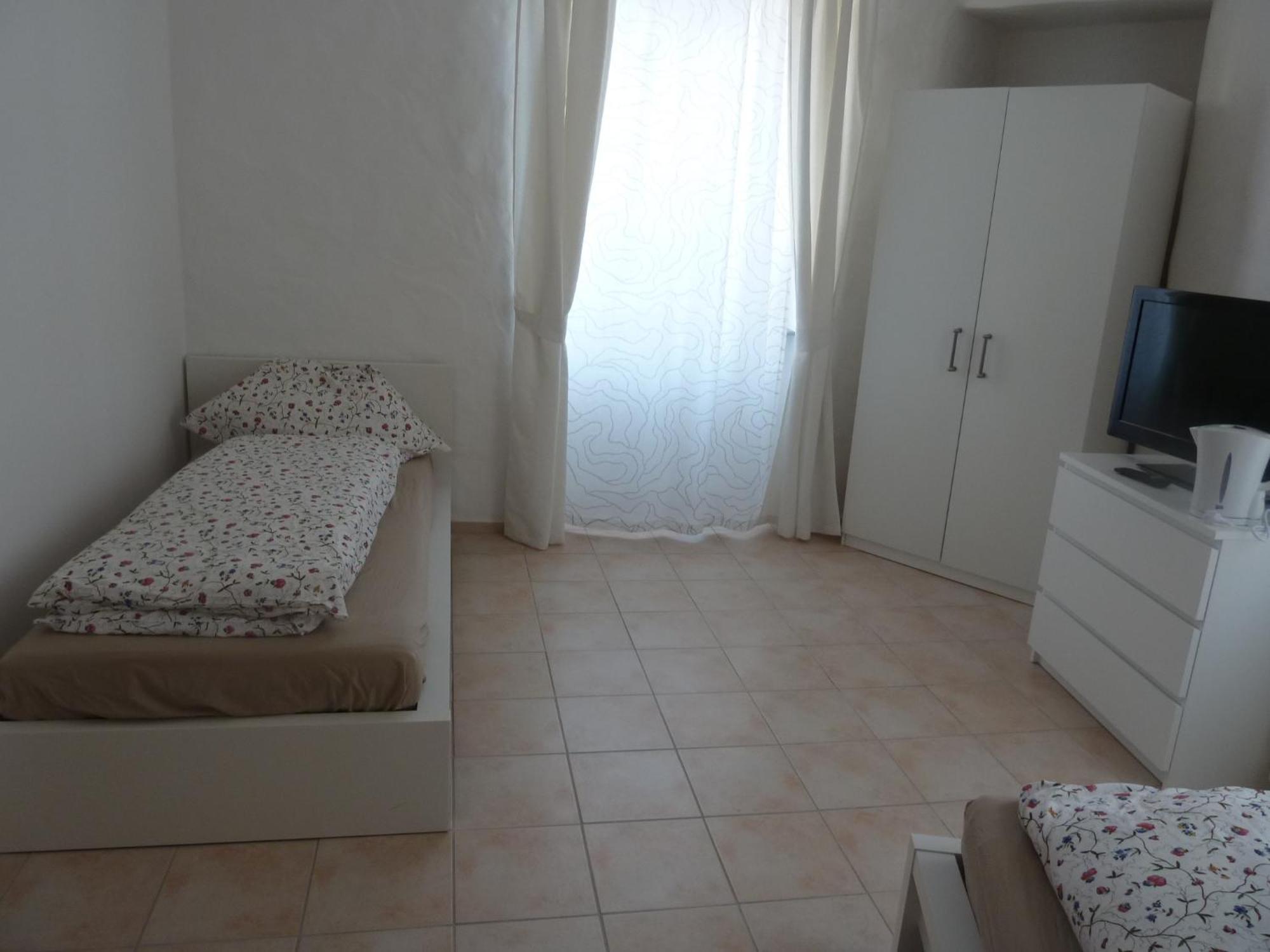 Relax Hotel Жак Офенбах Екстериор снимка